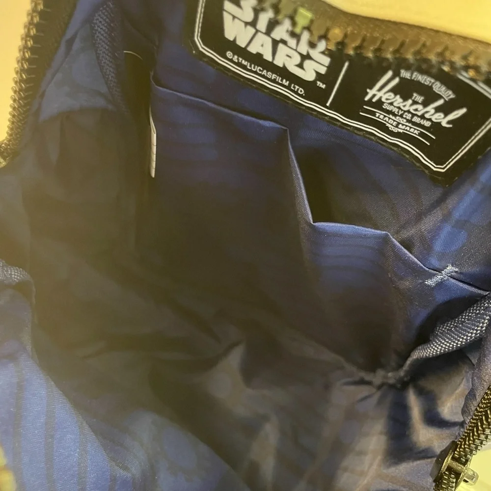 Herschel x Star Wars Metallic White Mini Backpack - Picture 4 of 9